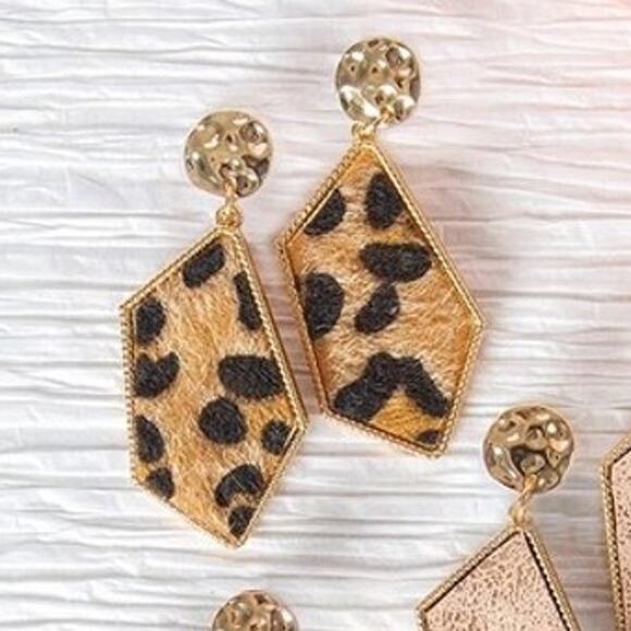 Let's Go Downtown Drop Earrings Dark Leopard - Picture 2 of 3